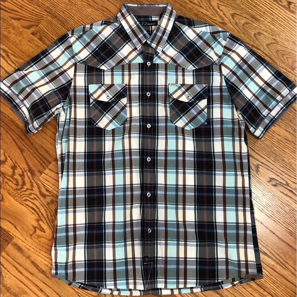 EUC 7 Diamonds Button Up